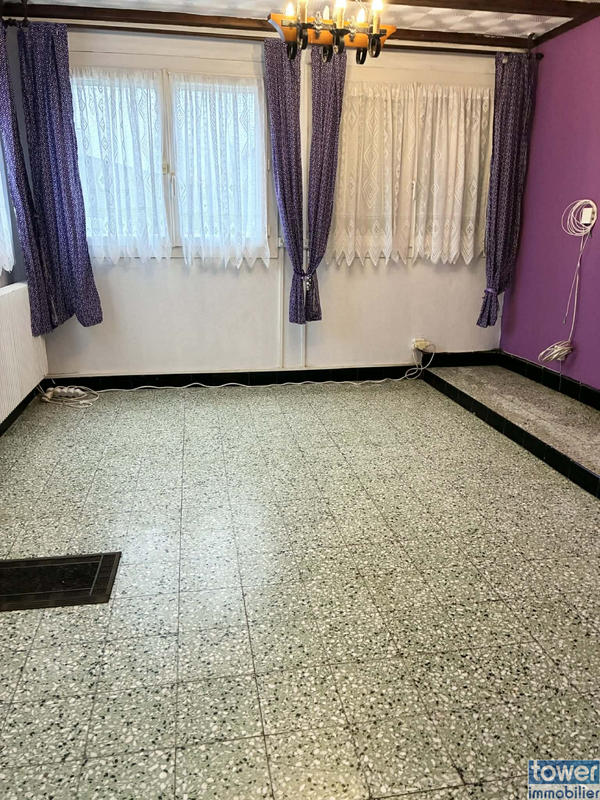 Maison - 82 m² - 7 pièces