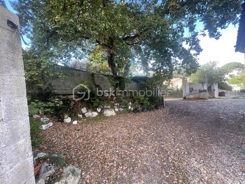 Maison - 145 m² - 5 pièces