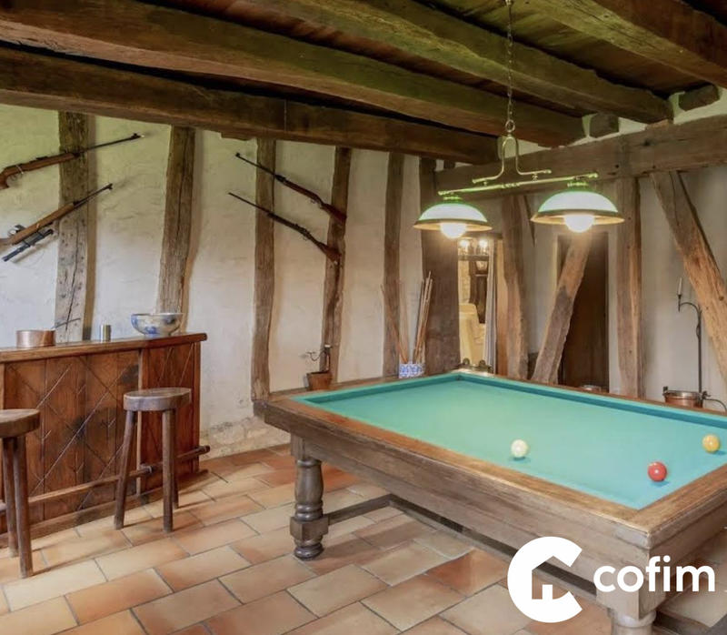 Maison - 253 m² - 5 pièces