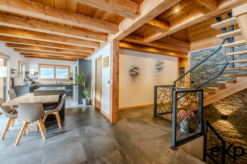 Châlet - 265 m² - 10 pièces