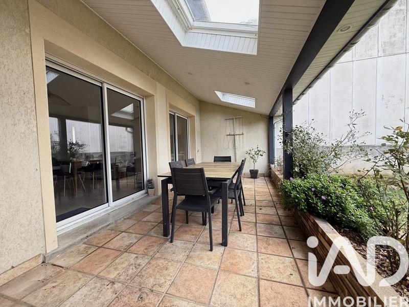 Maison - 101 m² - 5 pièces