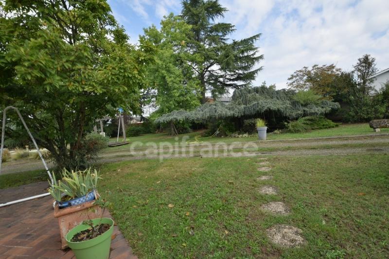 Maison - 265 m² - 7 pièces