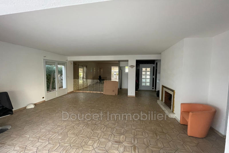 Villa - 226 m² - 11 pièces