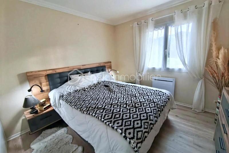 Maison - 90 m² - 5 pièces