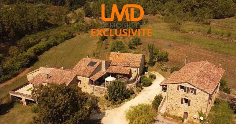 Mas - 430 m² - 20 pièces