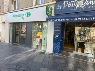 Local commercial - 240 m² - 3 pièces