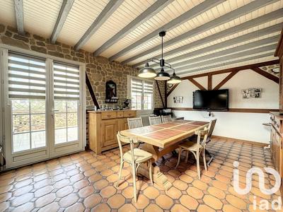 Maison - 92 m² - 5 pièces