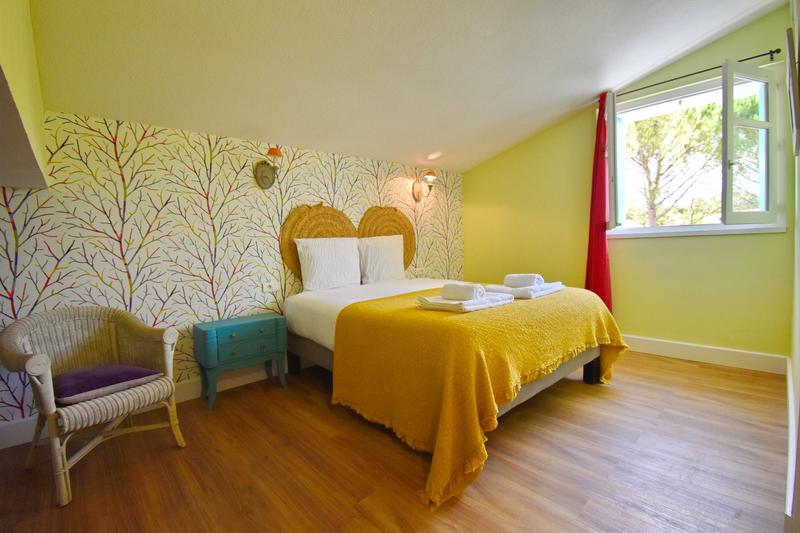 Propriété - 700 m² - 16 pièces