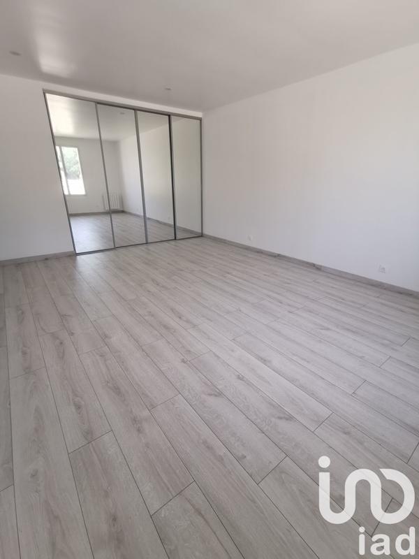 Maison - 225 m² - 9 pièces