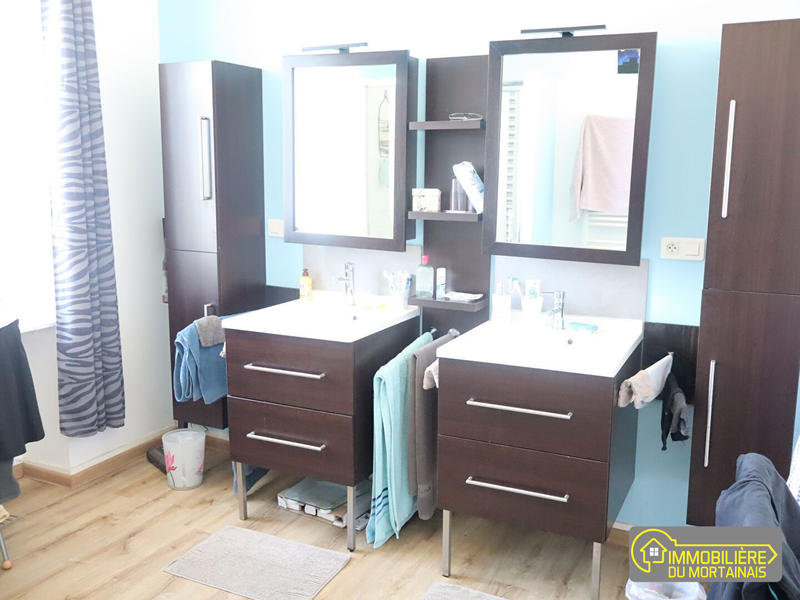 Maison - 160 m² - 9 pièces