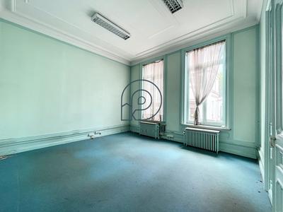 Bureau - 244 m²