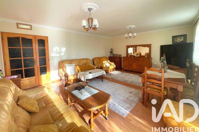 Maison - 215 m² - 8 pièces