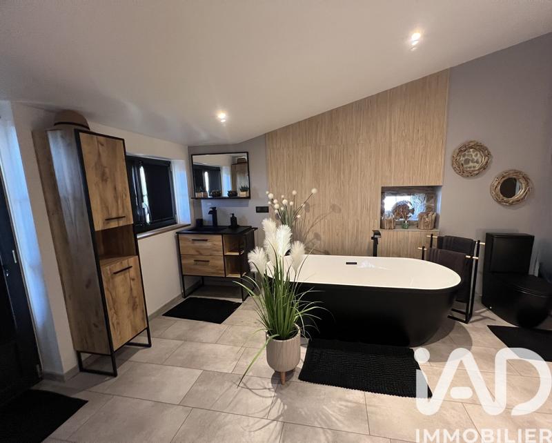 Maison - 130 m² - 4 pièces