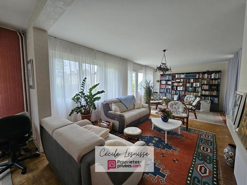 Maison - 188 m² - 8 pièces