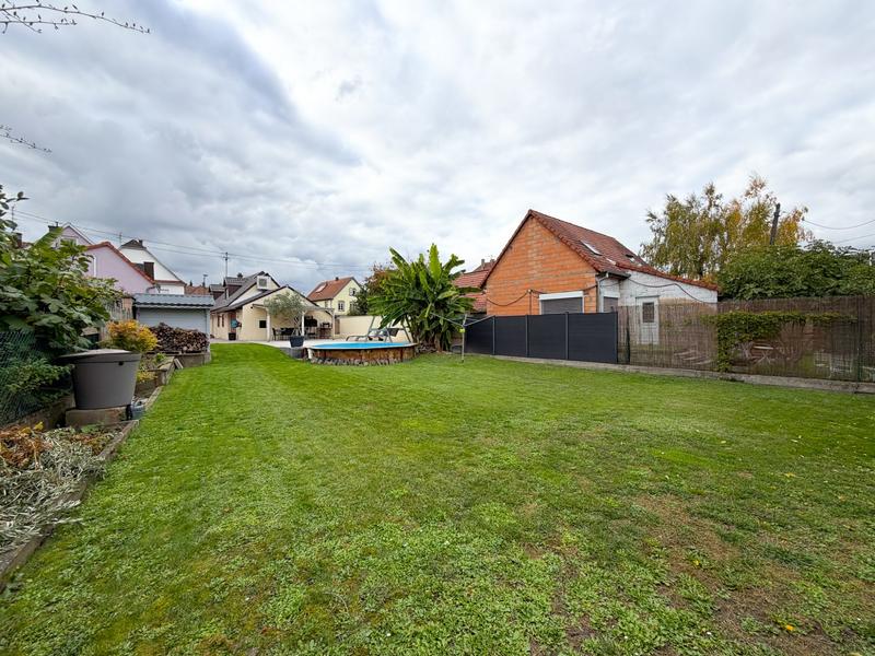 Maison - 98 m² - 5 pièces