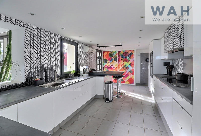 Maison - 265 m² - 6 pièces