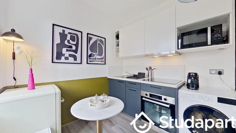 Chambre - 13 m² - 1 pièce