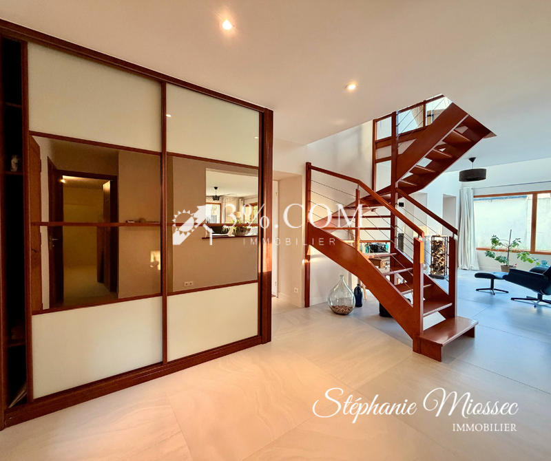 Maison en pierre - 280 m² - 8 pièces