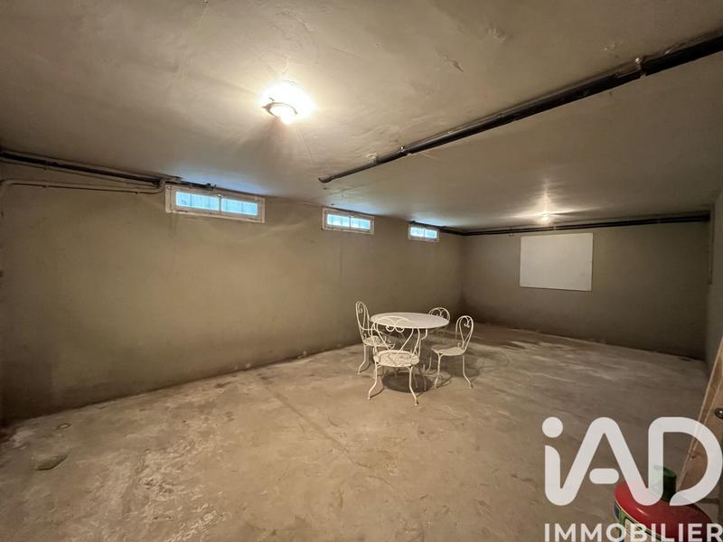 Maison - 232 m² - 6 pièces