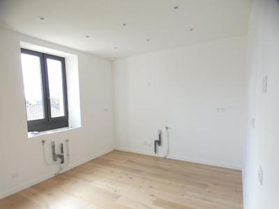 Maison - 102 m² - 6 pièces