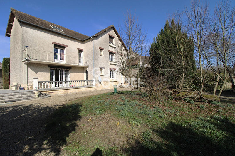 Maison - 150 m² - 7 pièces