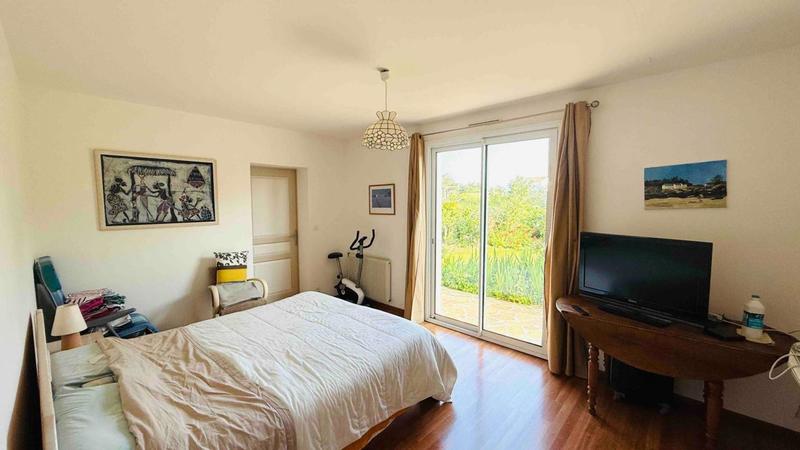 Maison traditionnelle - 156 m² - 6 pièces