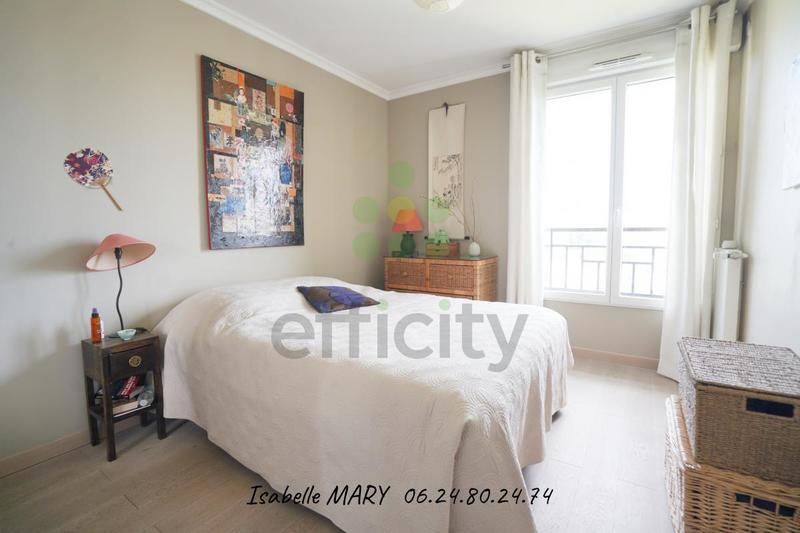 Appartement - 90 m² - 3 pièces