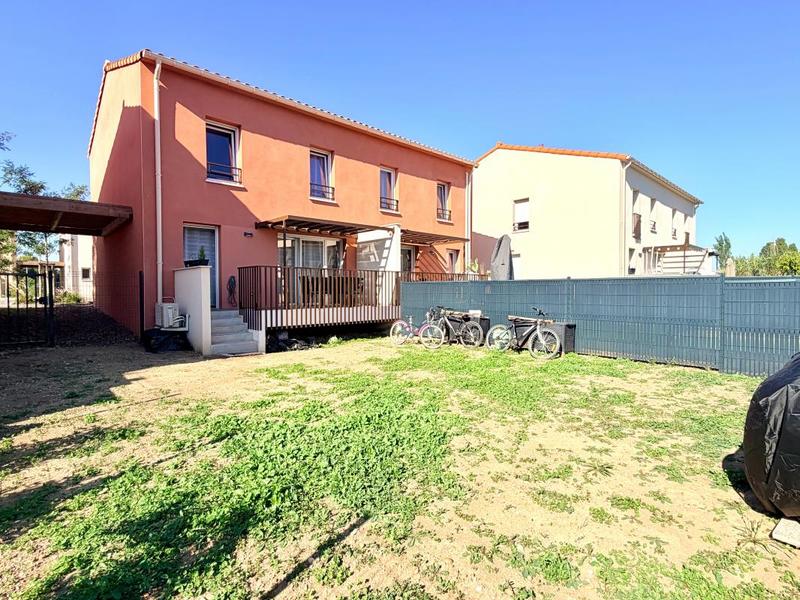 Maison - 90 m² - 4 pièces