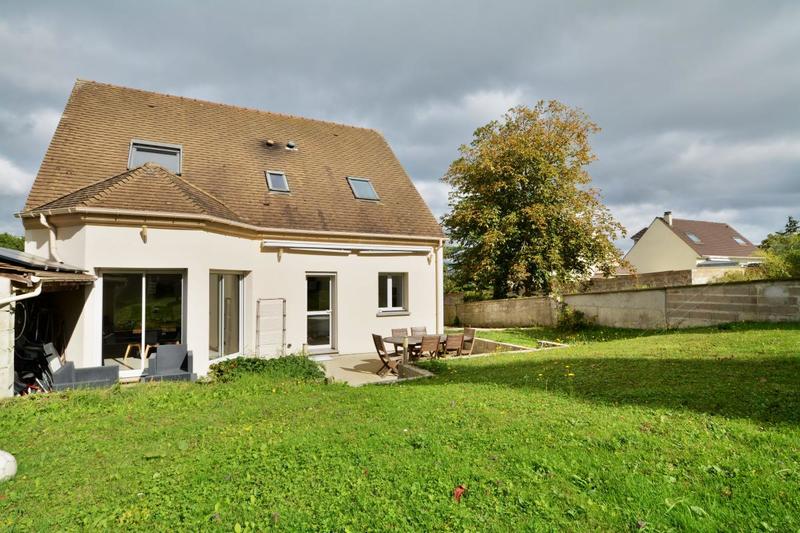 Maison - 130 m² - 6 pièces