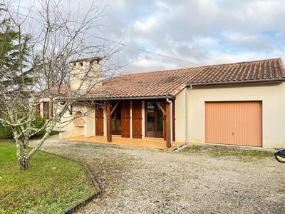 Maison - 90 m² - 6 pièces