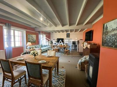 Maison - 200 m² - 4 pièces