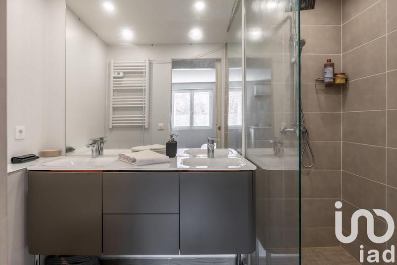 Maison - 249 m² - 6 pièces