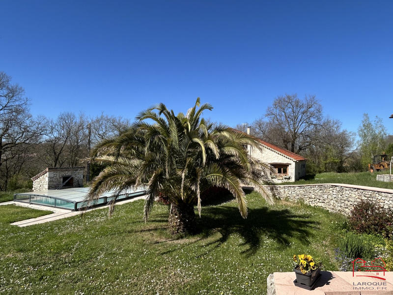 Maison - 321 m² - 9 pièces