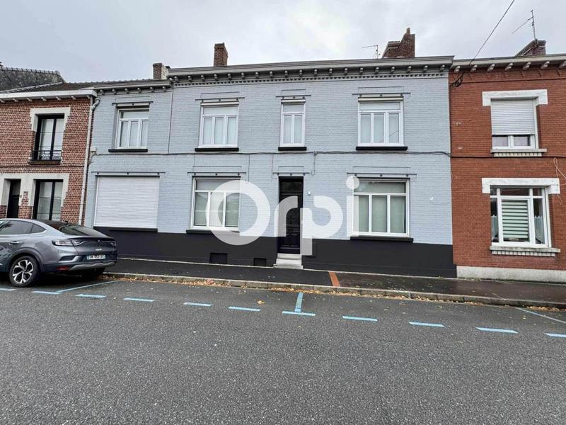 Maison - 228 m² - 7 pièces