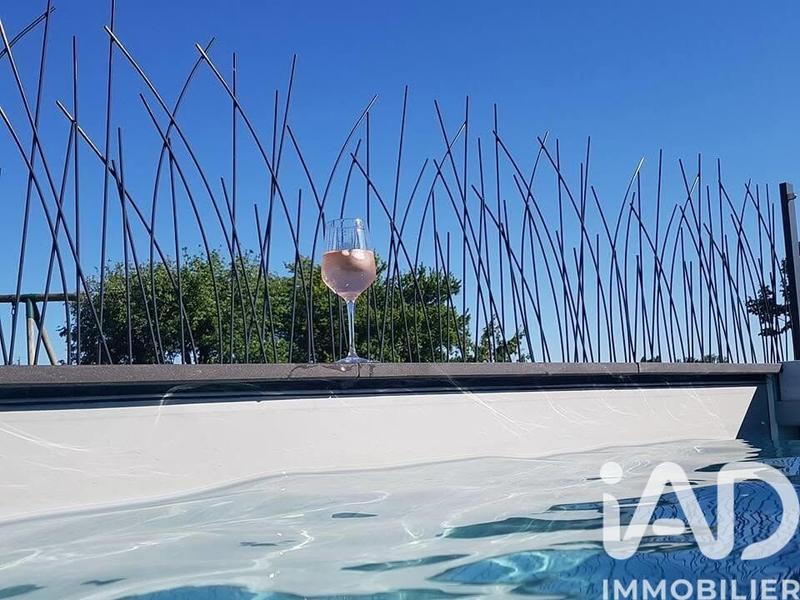 Maison de maîtres - 260 m² - 8 pièces