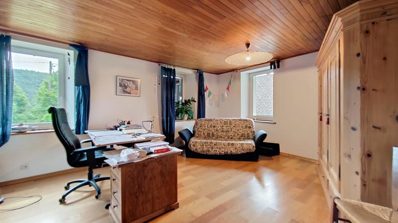 Maison - 258 m² - 5 pièces