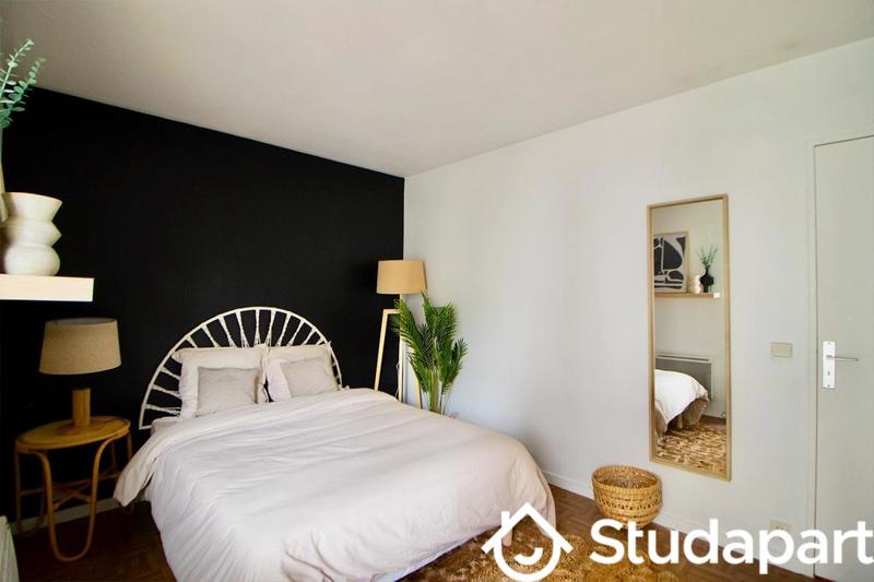 Chambre - 13 m² - 1 pièce