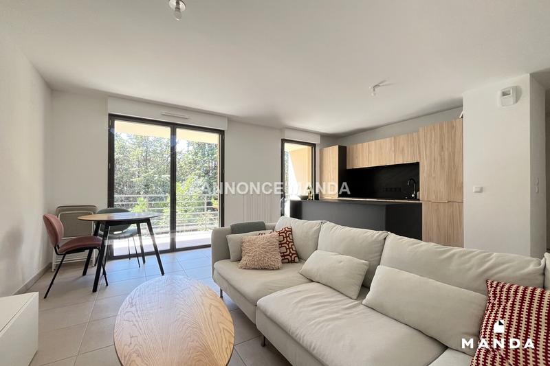 Appartement - 65 m² - 3 pièces