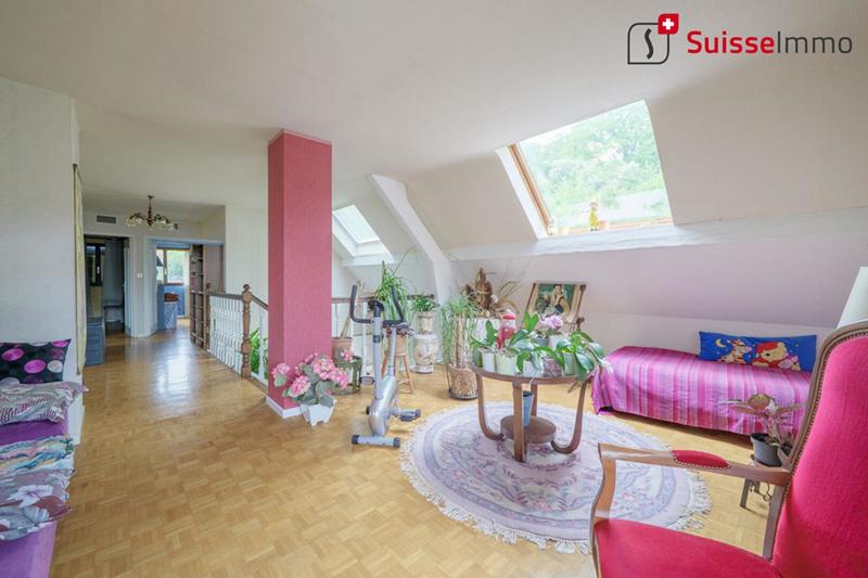 Maison - 190 m² - 8 pièces