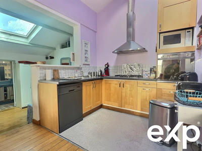 Maison - 93 m² - 5 pièces