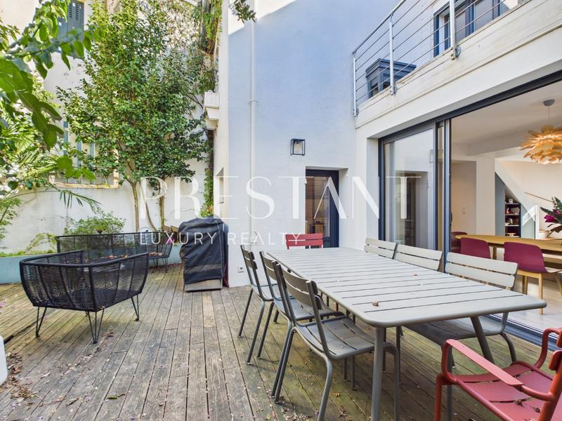 Maison de ville - 167 m² - 6 pièces