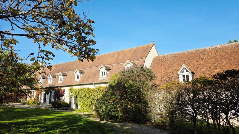 Maison - 409 m² - 13 pièces