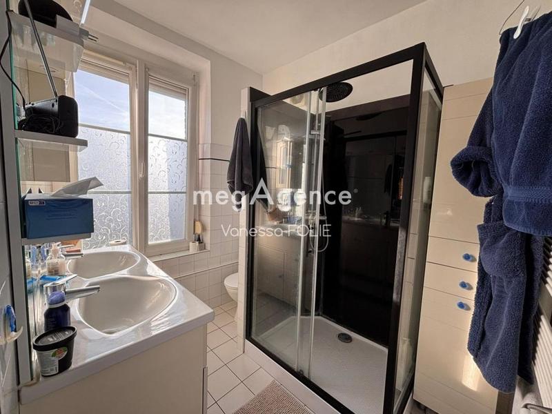 Maison - 200 m² - 6 pièces