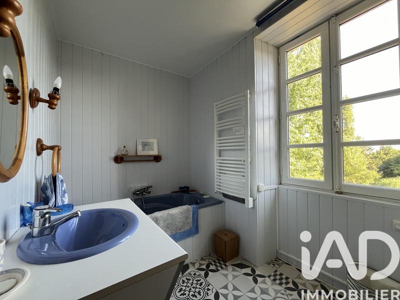 Maison - 303 m² - 10 pièces