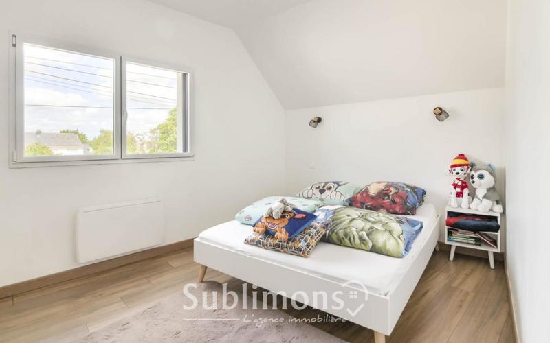 Maison - 90 m² - 4 pièces