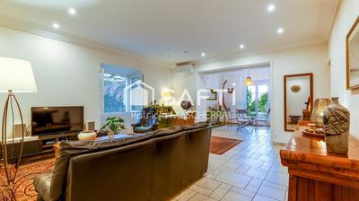 Maison de maîtres - 110 m² - 4 pièces