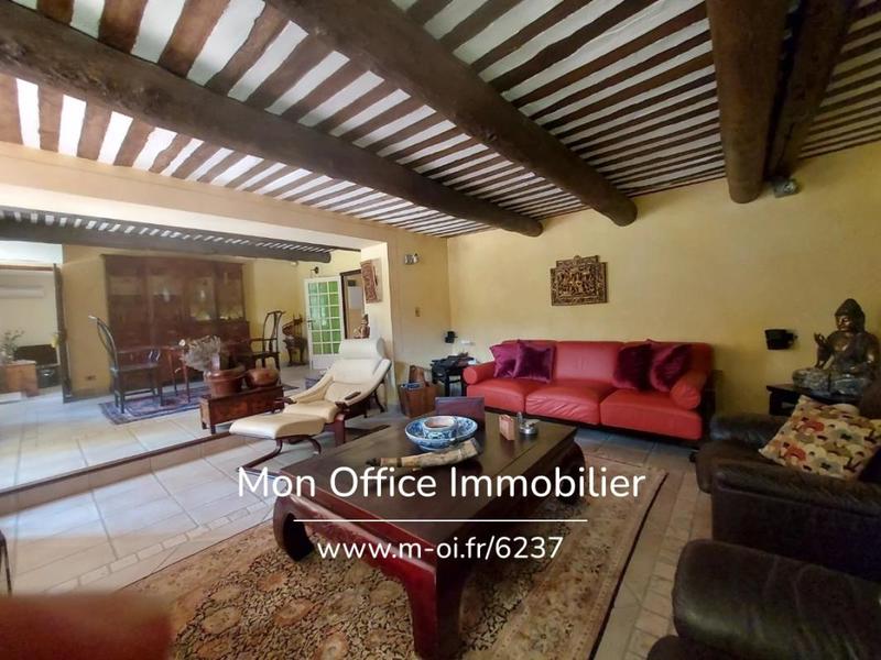 Maison - 434 m² - 13 pièces