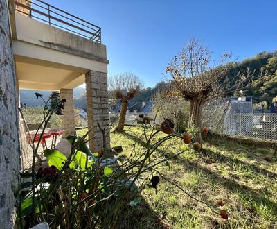 Maison - 212 m² - 8 pièces