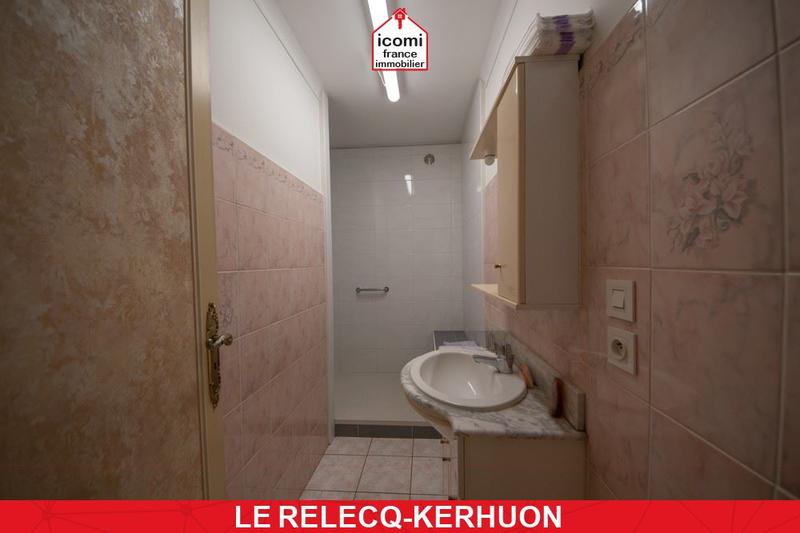 Maison - 180 m² - 9 pièces