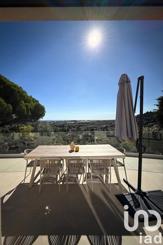 Maison de maîtres - 200 m² - 8 pièces